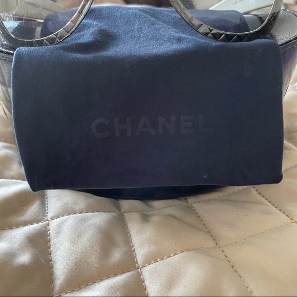 Chanel sunglasses - Picture 6 of 9